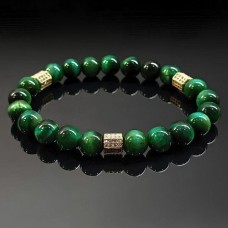 Men's bracelet made of natural stone tiger eye green