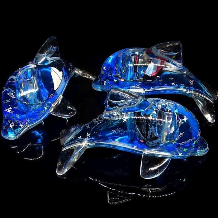 Сувенир настольная подставка для ручки в виде дельфина внутри цветной гель с блестками и плавающие кораблики , размер: 9*5см