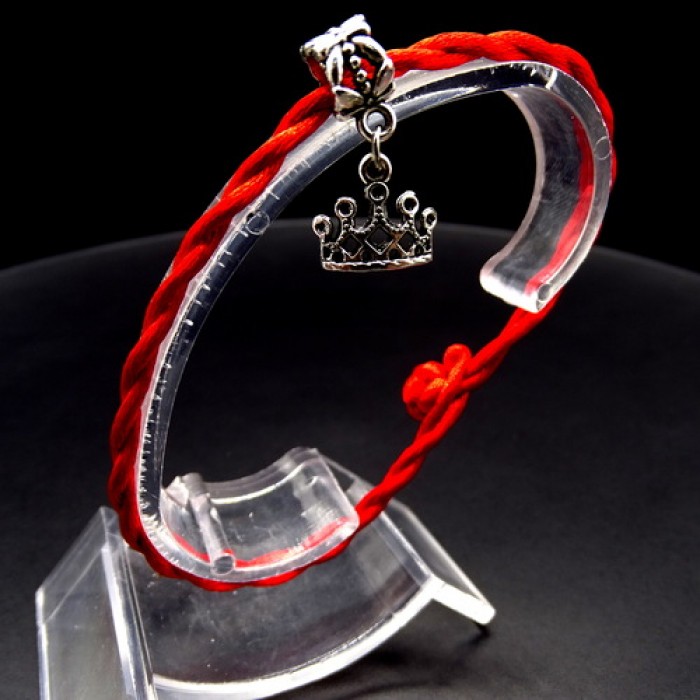 Bracelet red thread amulet against the evil eye with a pendant *Crown* metal color: silver, size: universal 12-19cm