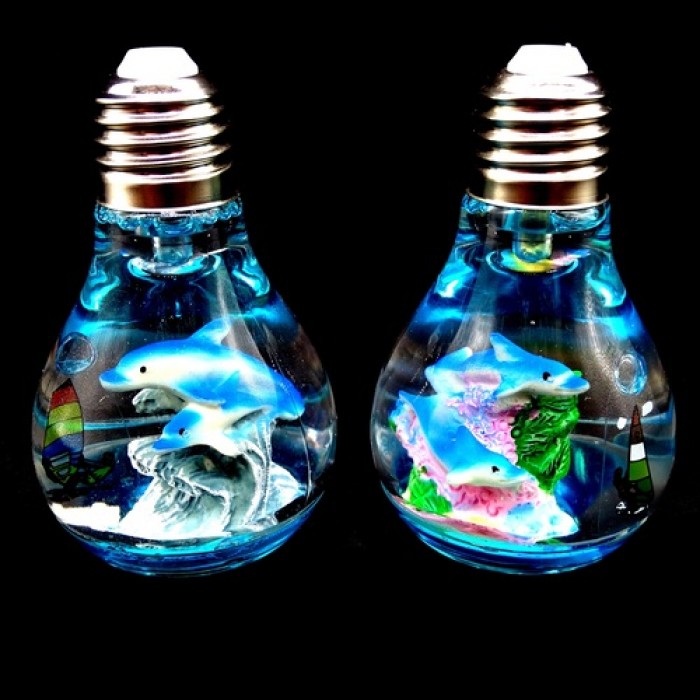 Елемент декору настільний Лампочка з рідиною всередині гель та різнокольорові рибки розмір: 10*6.5см