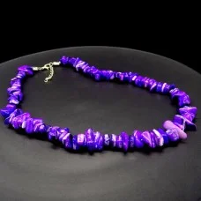Beads made of natural mother-of-pearl. The color is purple, the length of the beads is 47 cm