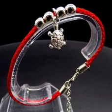 Bracelet red thread amulet against the evil eye with a pendant * Turtle* metal color: silver, eco-silk thread with carabiner, length: 18cm + 4cm