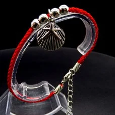 Bracelet red thread amulet against the evil eye with a pendant * Shell * metal color: silver, eco-silk thread with carabiner, length: 18cm + 4cm