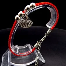 Bracelet red thread amulet against the evil eye with a pendant * Shell * metal color: silver, eco-silk thread with carabiner, length: 18cm + 4cm