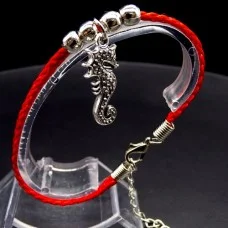 Bracelet red thread amulet against the evil eye with a pendant * Sea Horse * metal color: silver, eco-silk thread with carabiner, length: 18cm + 4cm