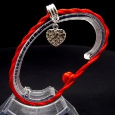 Bracelet red thread amulet against the evil eye with a pendant with rhinestones *Heart* metal color: silver, size: universal 12-19cm