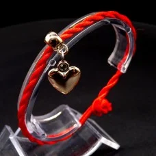 Bracelet red thread amulet against the evil eye with a pendant *Heart* plastic color: gold, size: universal 12-19cm