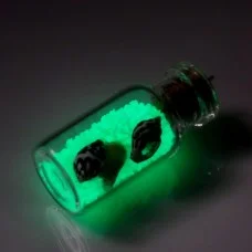 Pendant, pendant glowing in the dark "Glass bottle